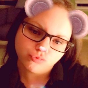 Meet your Posher, Jacqueline